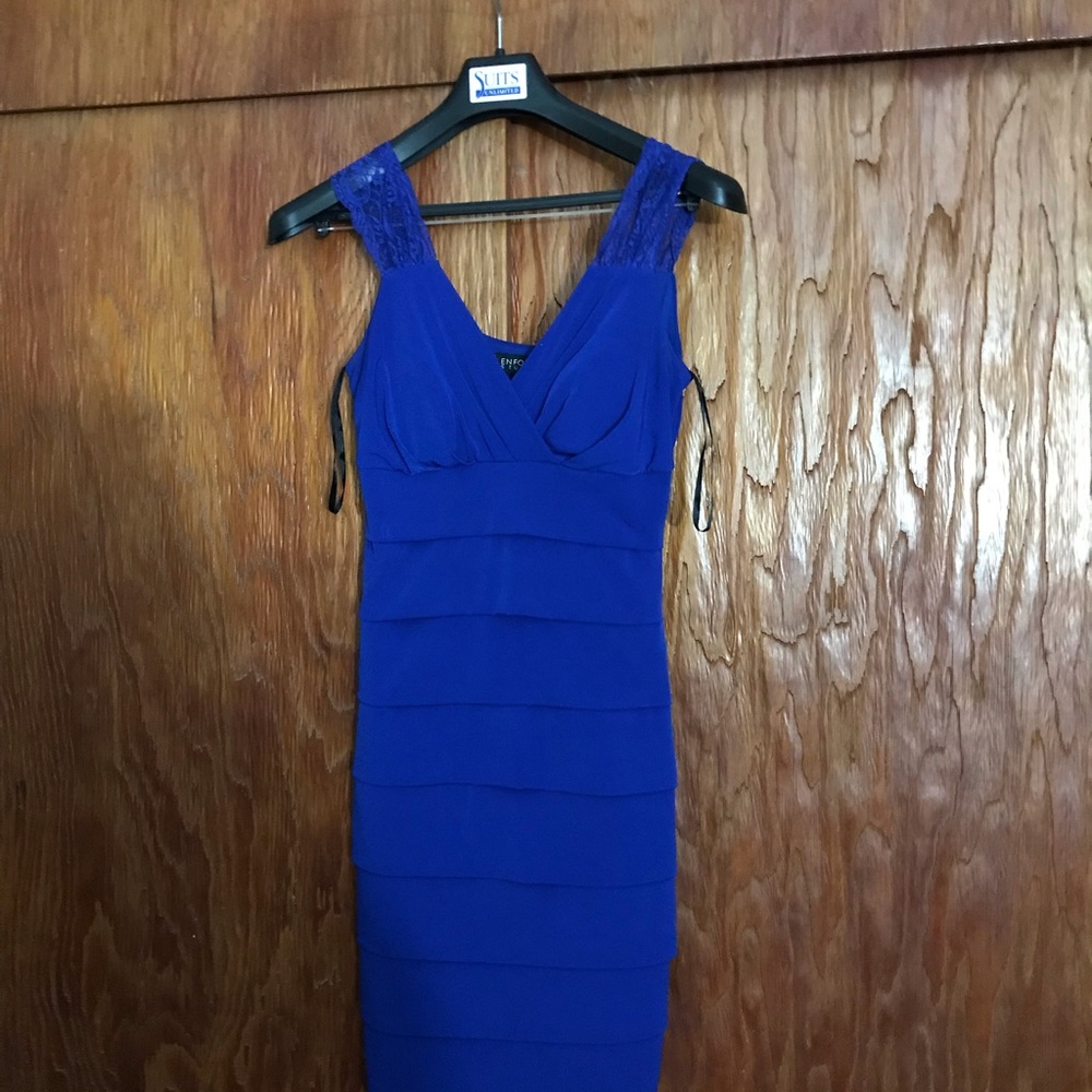 Dress - Picture 2 of 2